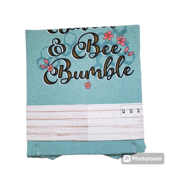 Bee and Flowers Standard-unisex Non-fitted Light Green T-shirt - Picture 3 of 9